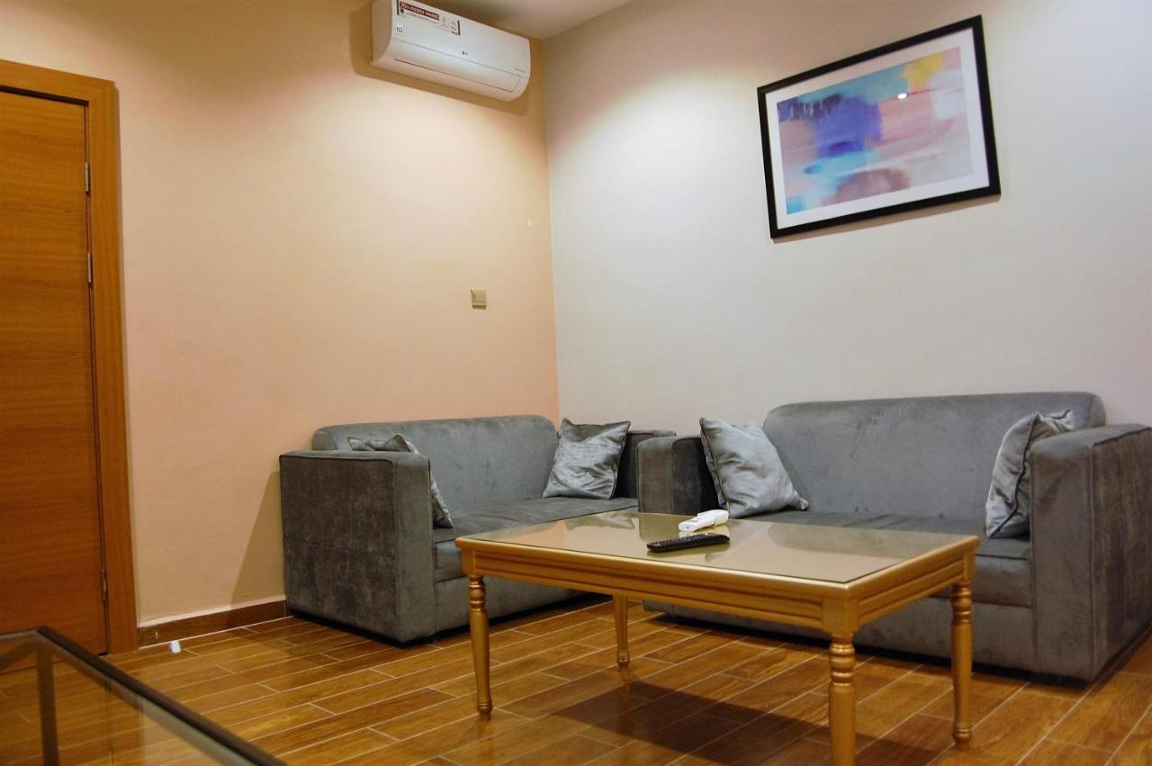 R & K Guest Palace Hotel Kano Esterno foto